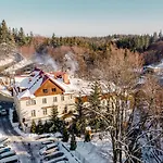 Bed & Breakfast Lesny Dwor Piekarnia Mio Padre Restauracja Mamma Mia 3*