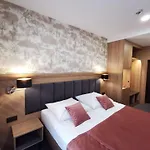 Lesny Dwor Piekarnia Mio Padre Restauracja Mamma Mia Bed & Breakfast Karpacz