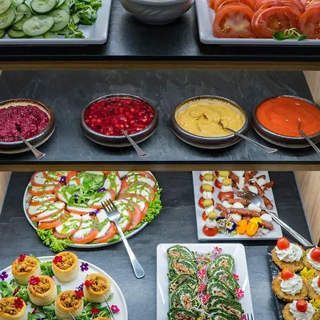 Lesny Dwor Piekarnia Mio Padre Restauracja Mamma Mia 3* カルパッチ