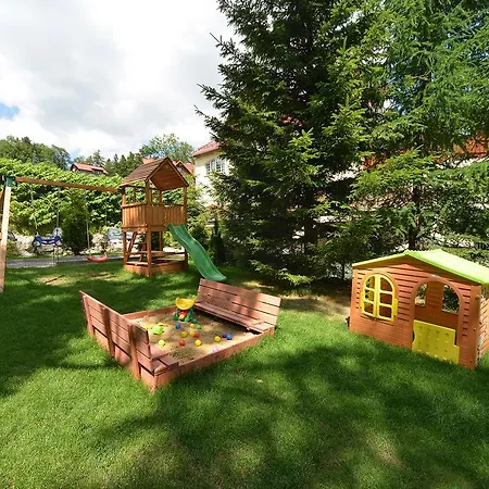 ベッド・アンド・ブレックファスト Lesny Dwor Piekarnia Mio Padre Restauracja Mamma Mia