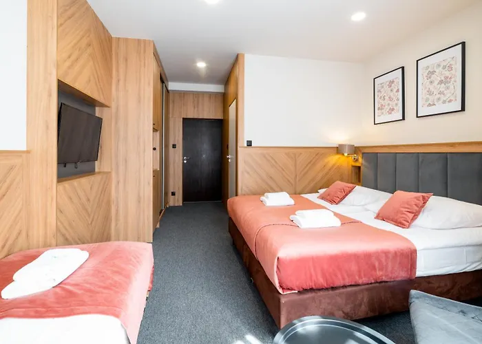 Lesny Dwor Karpacz Piekarnia Mio Padre Restauracja Mamma Mia Карпач