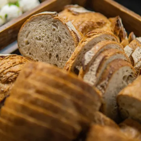 Bed & Breakfast Lesny Dwor Piekarnia Mio Padre Restauracja Mamma Mia 3*
