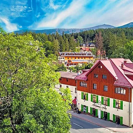 Couette-café Lesny Dwor Piekarnia Mio Padre Restauracja Mamma Mia Karpacz
