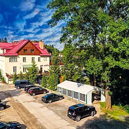Bed and Breakfast Lesny Dwor Piekarnia Mio Padre Restauracja Mamma Mia 4*