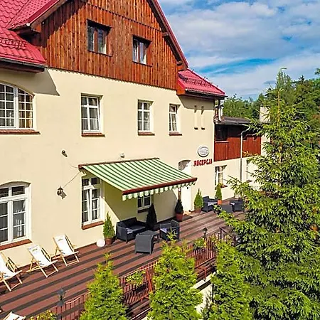 Bed and Breakfast Lesny Dwor Piekarnia Mio Padre Restauracja Mamma Mia 4*