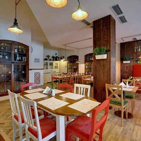 Lesny Dwor Piekarnia Mio Padre Restauracja Mamma Mia Bed & Breakfast