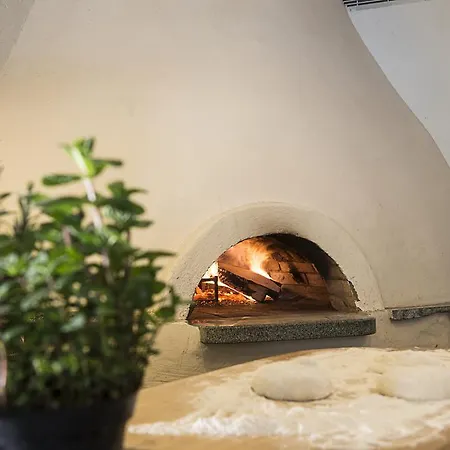 Lesny Dwor Piekarnia Mio Padre Restauracja Mamma Mia * Karpacz