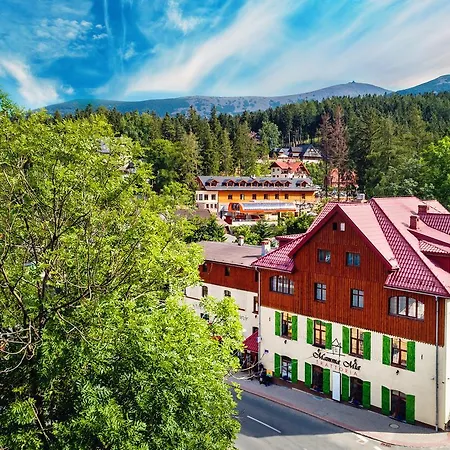 Lesny Dwor Piekarnia Mio Padre Restauracja Mamma Mia Bed & Breakfast Karpacz