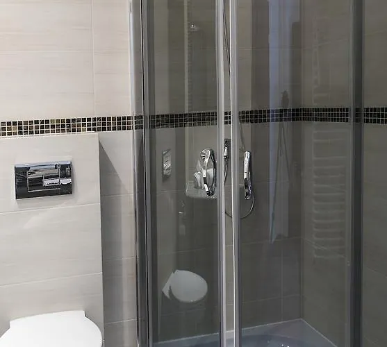 Lesny Dwor Piekarnia Mio Padre Restauracja Mamma Mia 3*